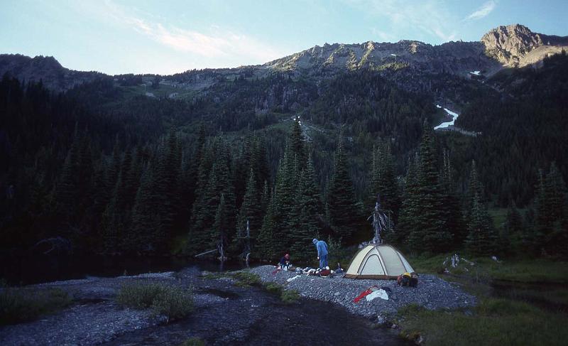 Bailey Trav 031 Aug-1989 Camp at Cream Lake.jpg